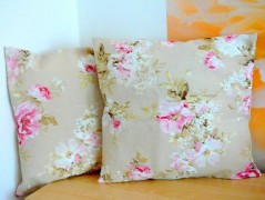 Nebesky modra rouška riflová.