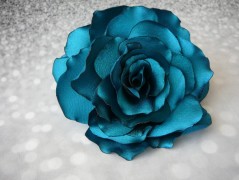 Nebesky modra rouška riflová.