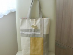 Nebesky modra rouška riflová.