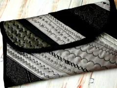 Nebesky modra rouška riflová.