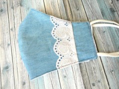 Nebesky modra rouška riflová.