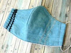 Nebesky modra rouška riflová.