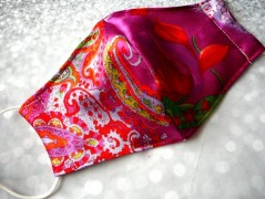 Nebesky modra rouška riflová.