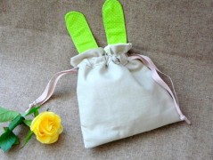 Nebesky modra rouška riflová.