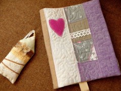 Nebesky modra rouška riflová.