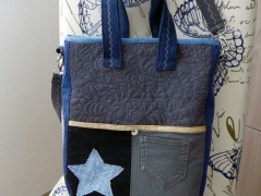 Nebesky modra rouška riflová.