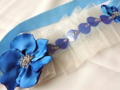 Nebesky modra rouška riflová.