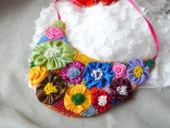 Nebesky modra rouška riflová.