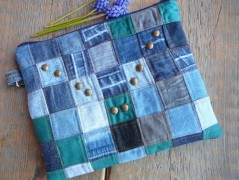 Nebesky modra rouška riflová.