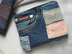 Nebesky modra rouška riflová.