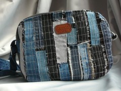 Nebesky modra rouška riflová.