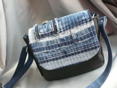 Nebesky modra rouška riflová.