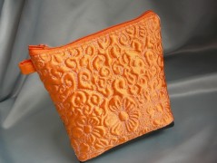 Nebesky modra rouška riflová.