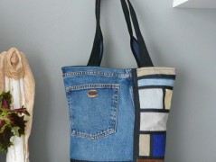 Nebesky modra rouška riflová.