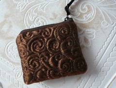 Nebesky modra rouška riflová.