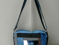 Nebesky modra rouška riflová.