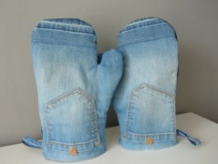 Nebesky modra rouška riflová.