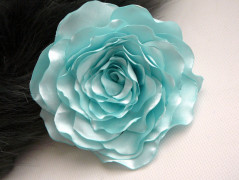 Nebesky modra rouška riflová.