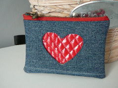 Nebesky modra rouška riflová.