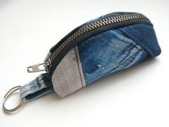 Nebesky modra rouška riflová.