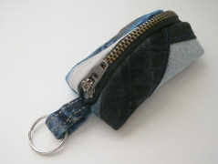 Nebesky modra rouška riflová.