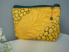 Nebesky modra rouška riflová.