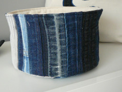 Nebesky modra rouška riflová.