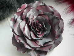 Nebesky modra rouška riflová.