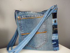 Nebesky modra rouška riflová.