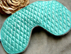 Nebesky modra rouška riflová.