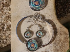 Zelené secesní slzičky