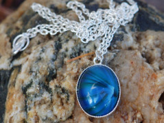 Zelené secesní slzičky