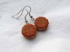 Lžička s autobusem.