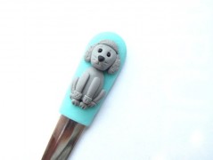 Lžička s autobusem.