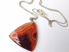 Lžička s autobusem.