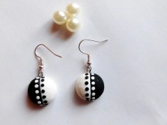 Lžička s autobusem.