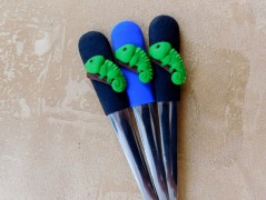 Lžička s autobusem.