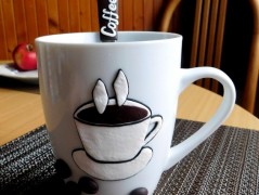 Lžička s autobusem.