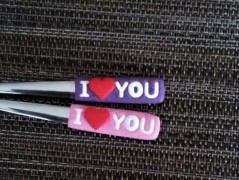 Lžička s autobusem.