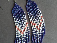 Lžička s autobusem.