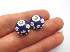 Lžička s autobusem.