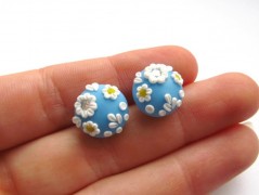 Lžička s autobusem.