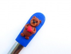 Lžička s autobusem.