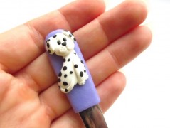 Lžička s autobusem.