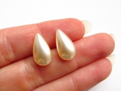 Lžička s autobusem.