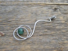 H jako Hana..přívěsek z chir. oceli