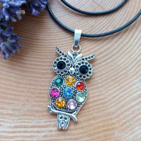 Náhrdelník čakrový sova s kamínky náhrdelník stříbrný kamínky barevná barvy sova sovička kůže čakry čakrový skleněné kamínky 