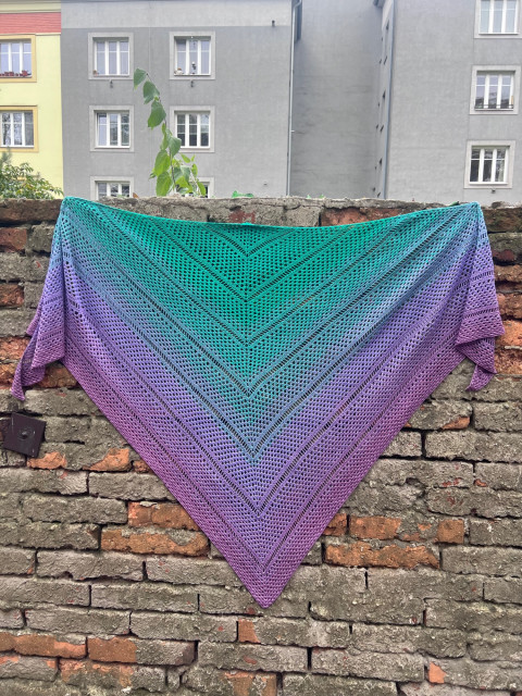 Levandulové zachumlání - pléd levandule bavlna háčkování léto duhový šátek duha pléd boho 