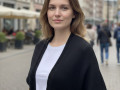 Černá pletená vesta