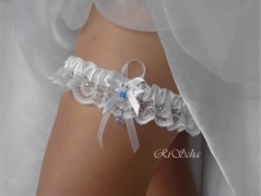 OZDOBA S FRANCOUZSKÝM ZÁVOJEM